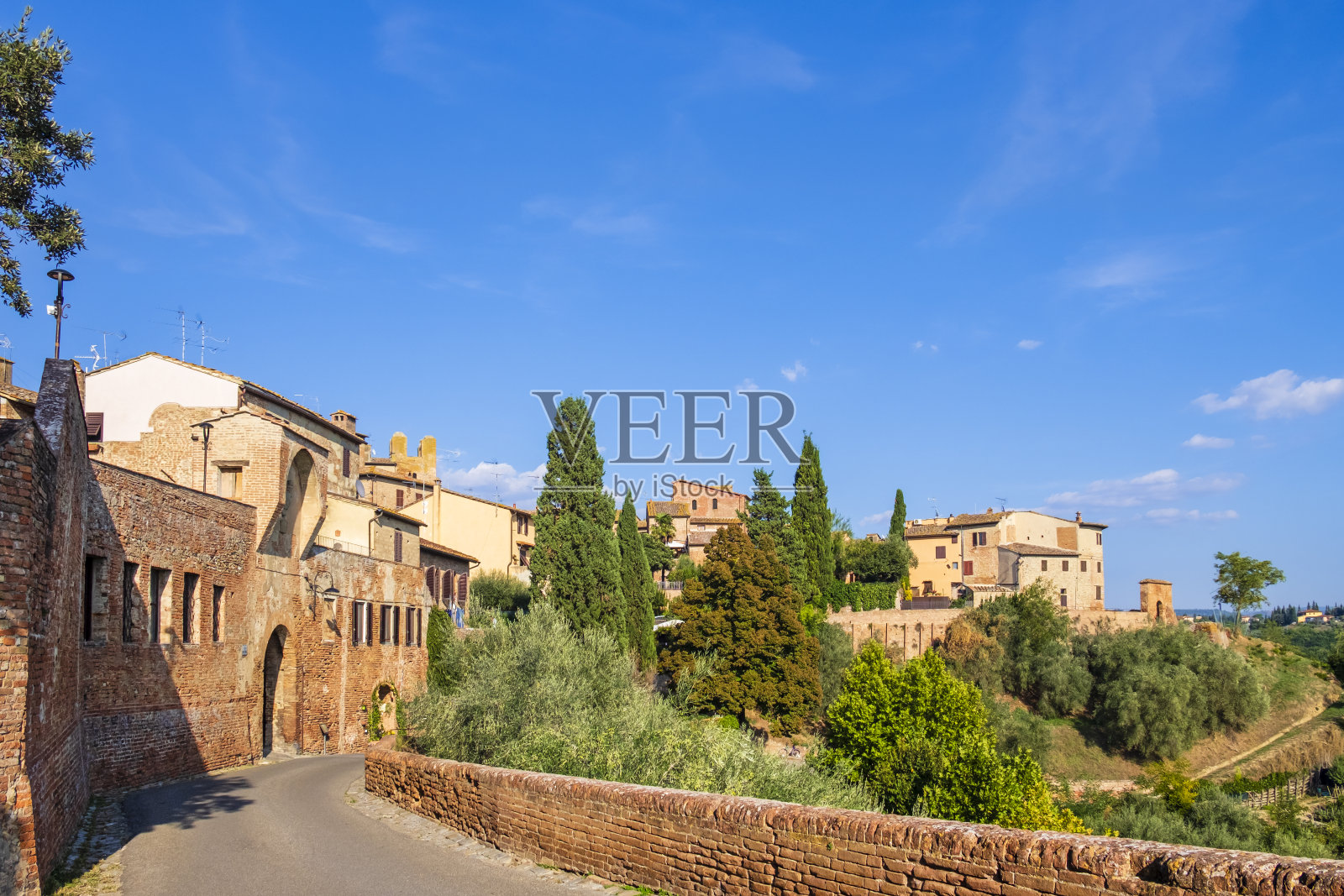 托斯卡纳的塞塔尔多老城照片摄影图片