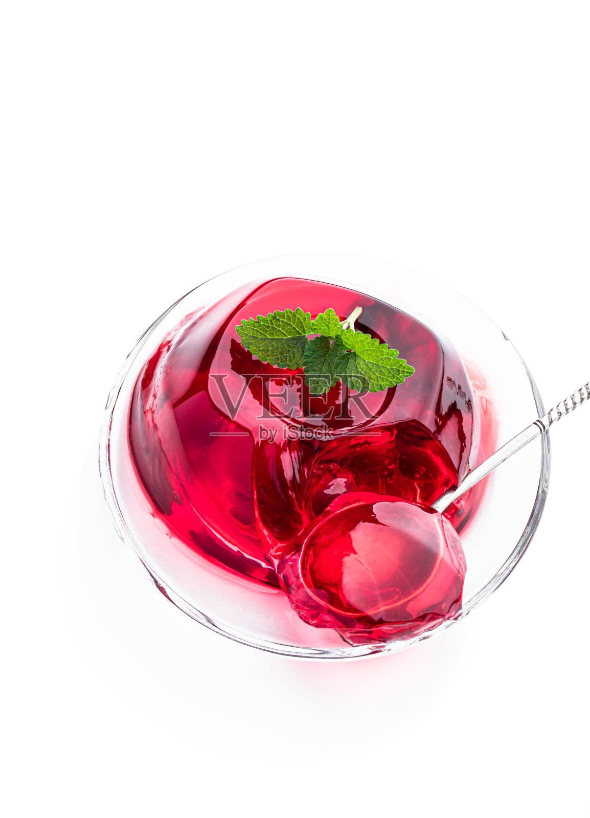 水果果冻与新鲜樱桃分离在白色照片摄影图片