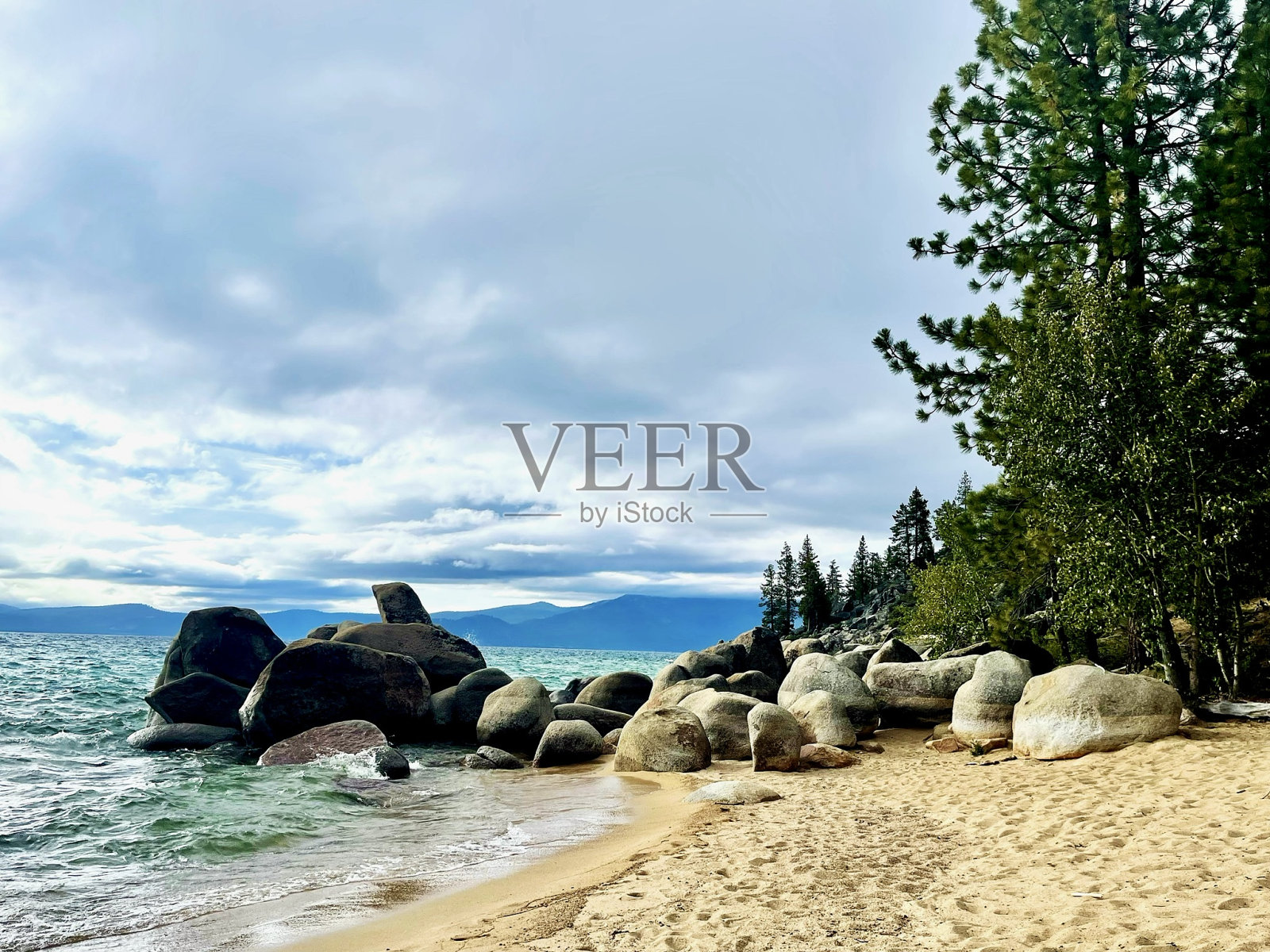 太浩蓝调照片摄影图片