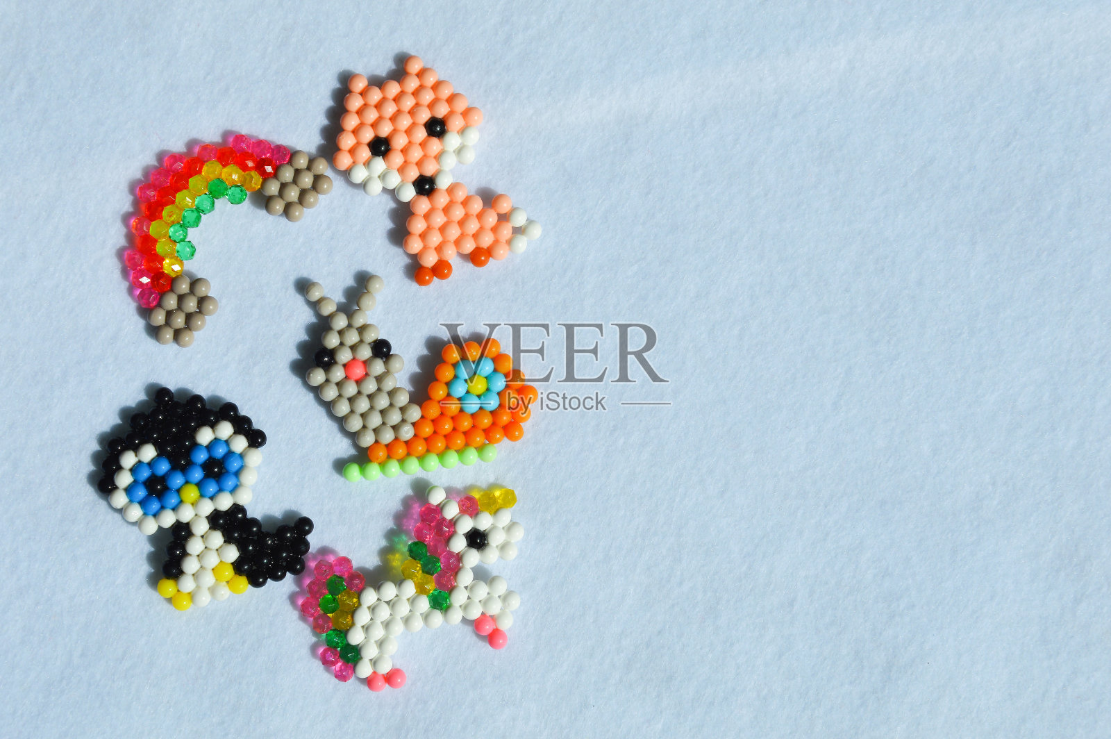 儿童的工艺品。手工制作的工作。小玩具。设计背景。照片摄影图片