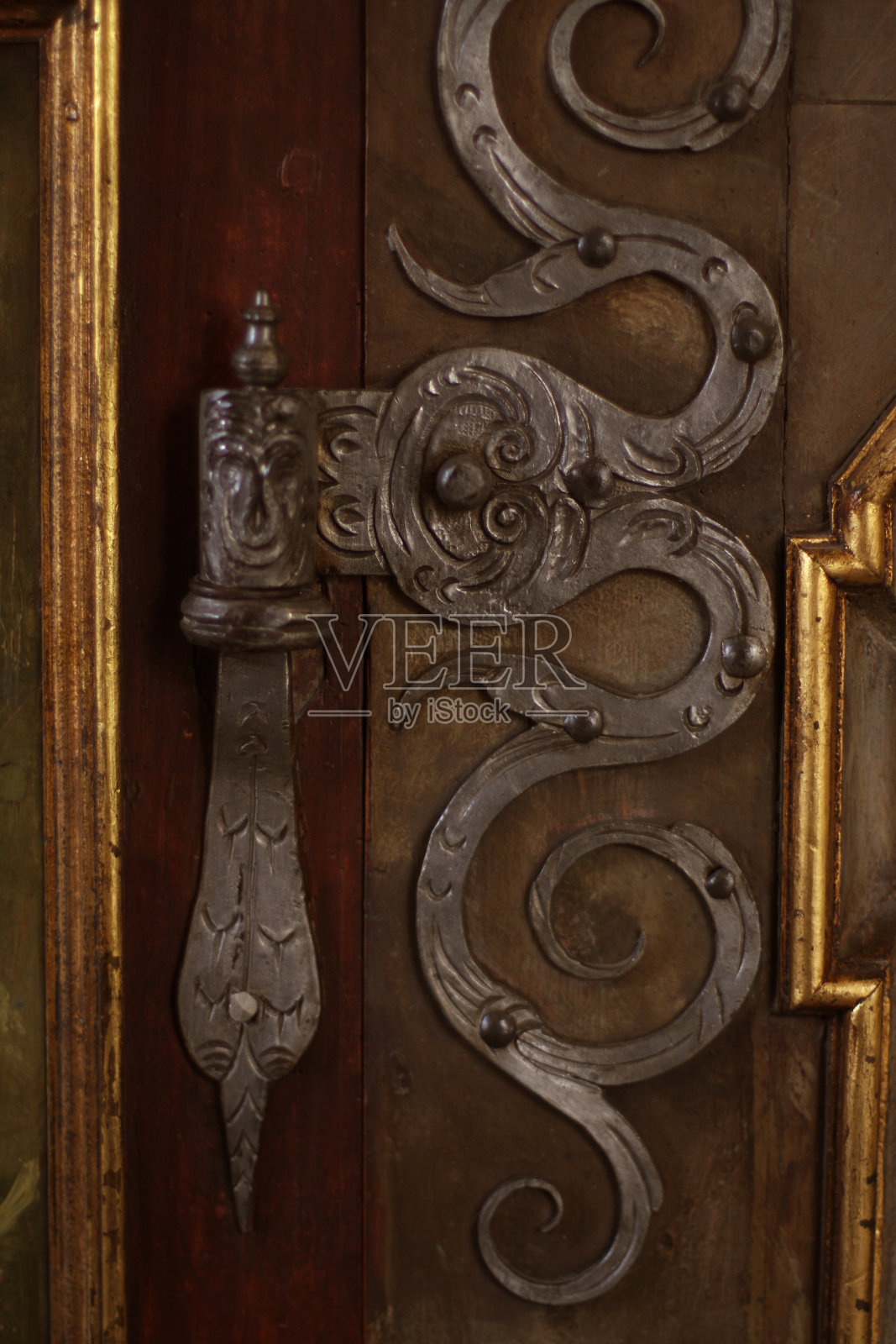 布拉格的复古银门照片摄影图片