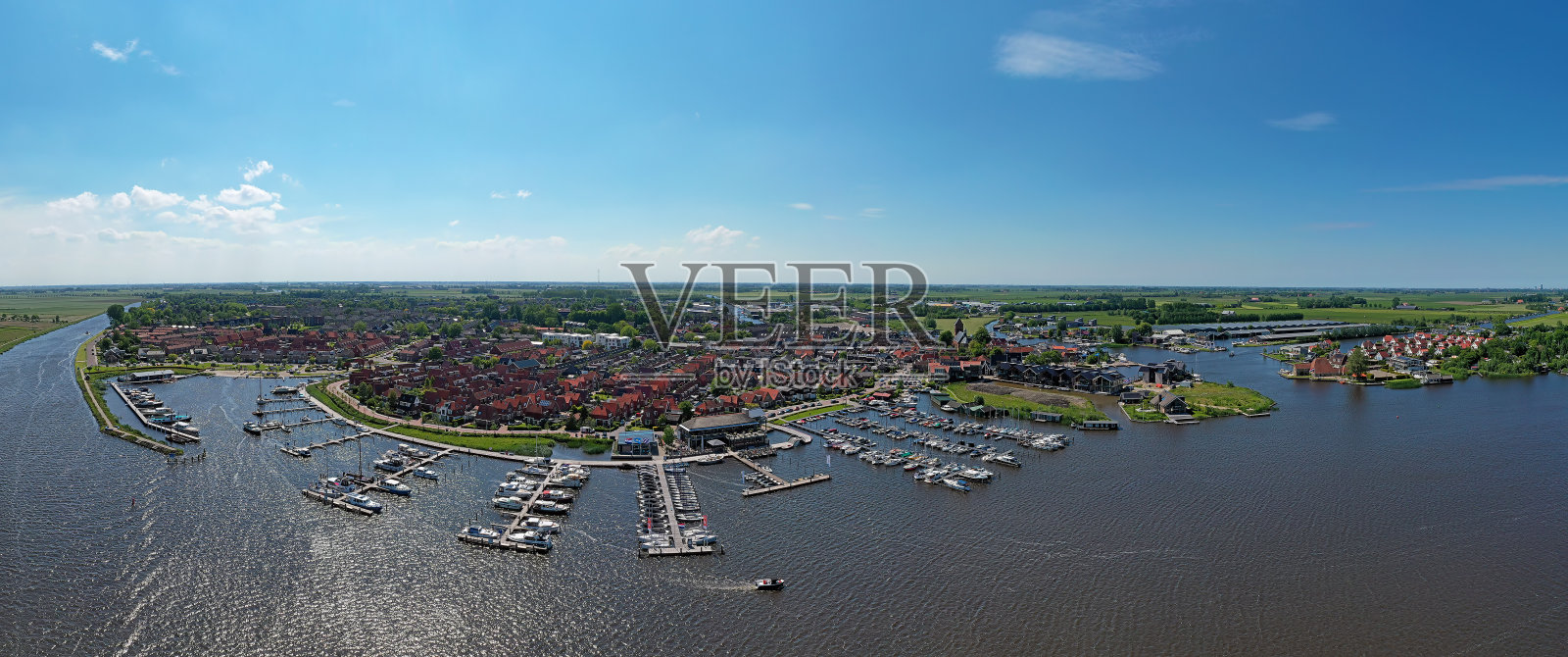 荷兰弗里斯兰格鲁市的空中全景图照片摄影图片