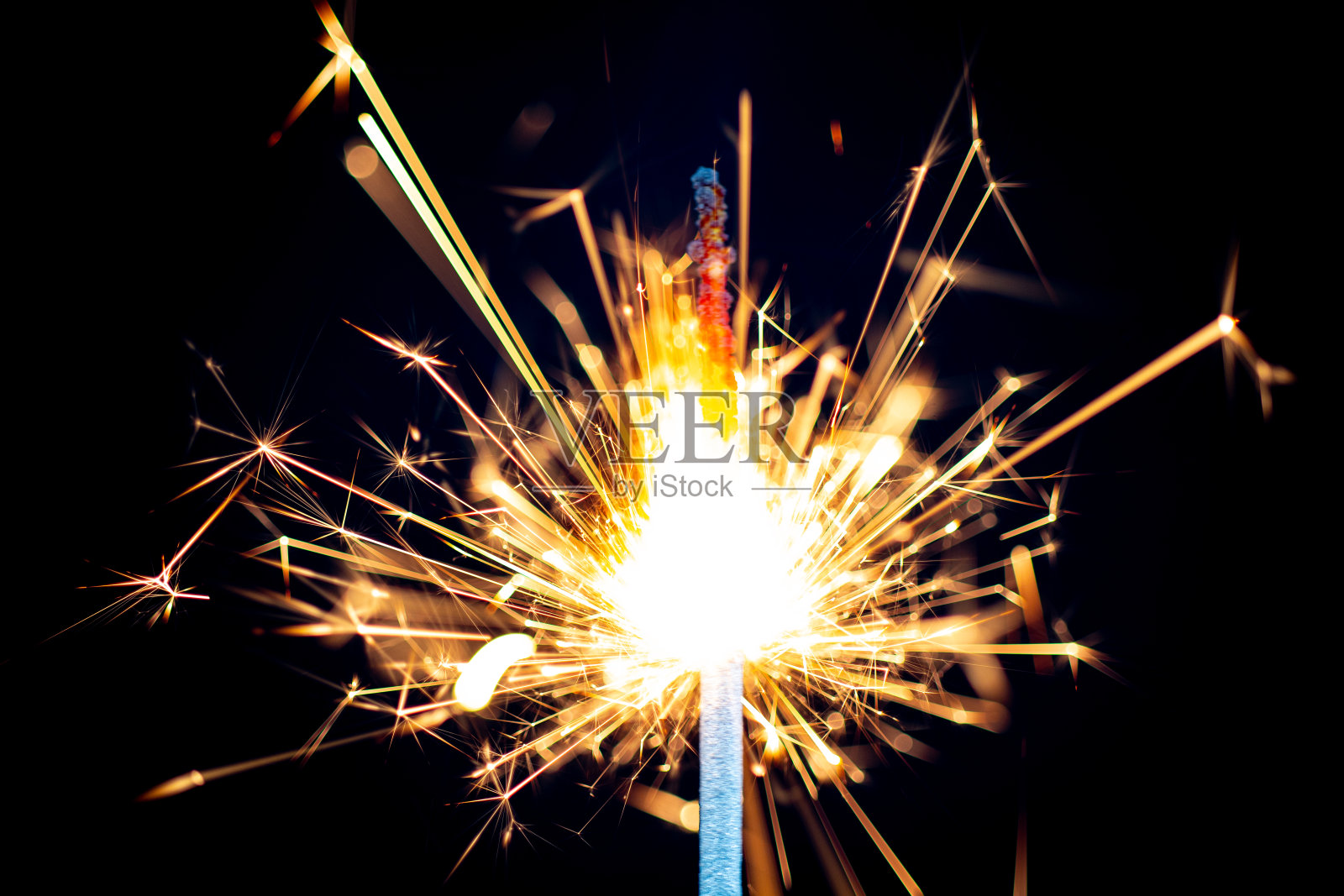 特写闪光在黑色背景照片摄影图片