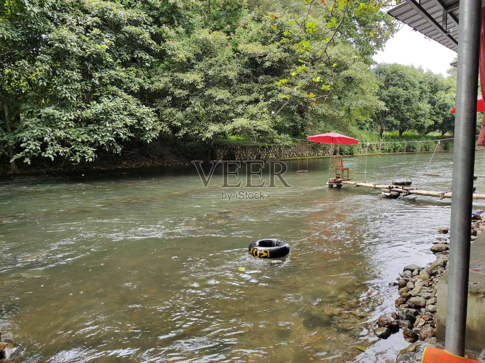 美丽的瀑布照片摄影图片