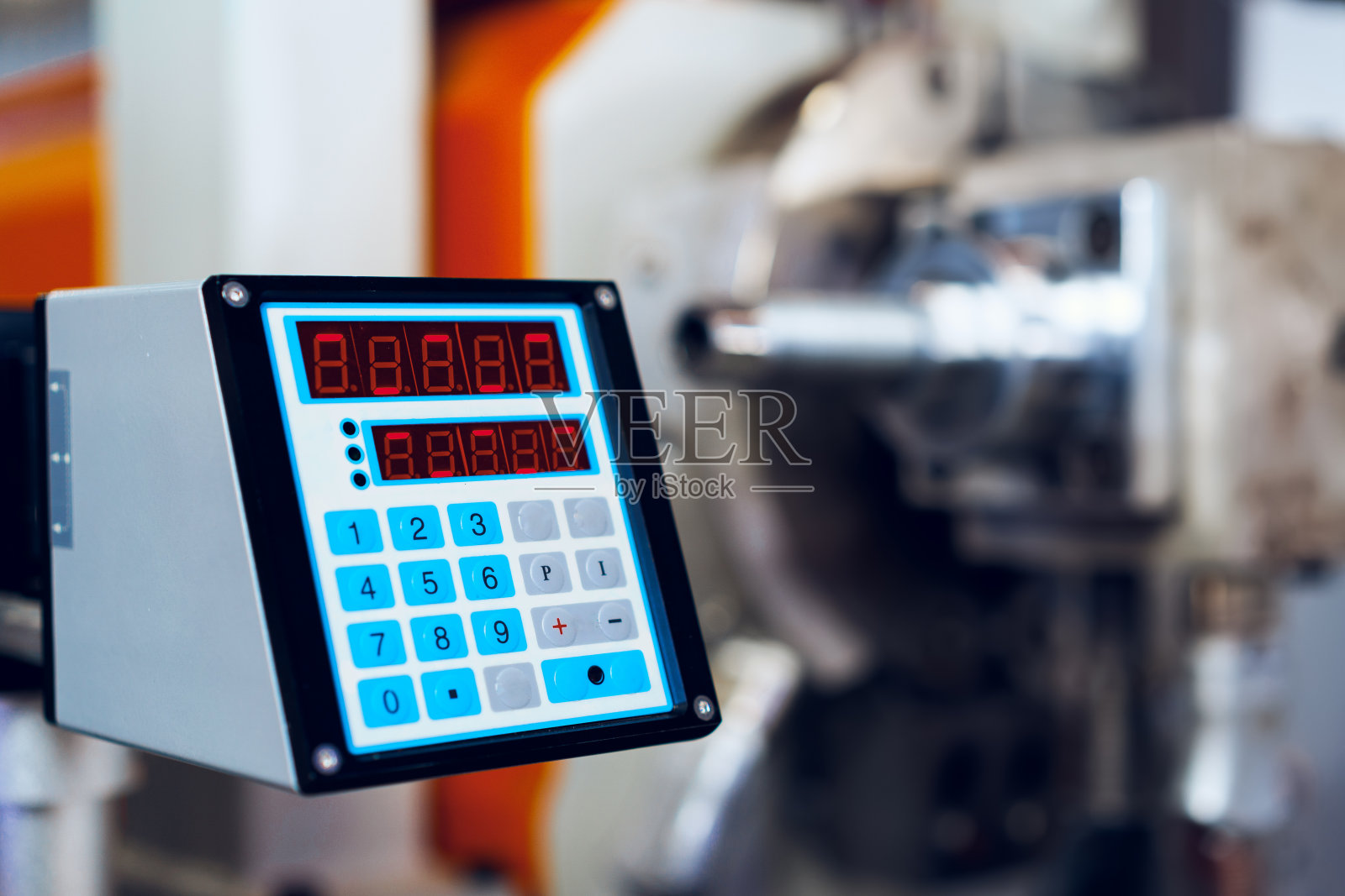 现代工业工厂。汽车机械设备配件收拢照片摄影图片