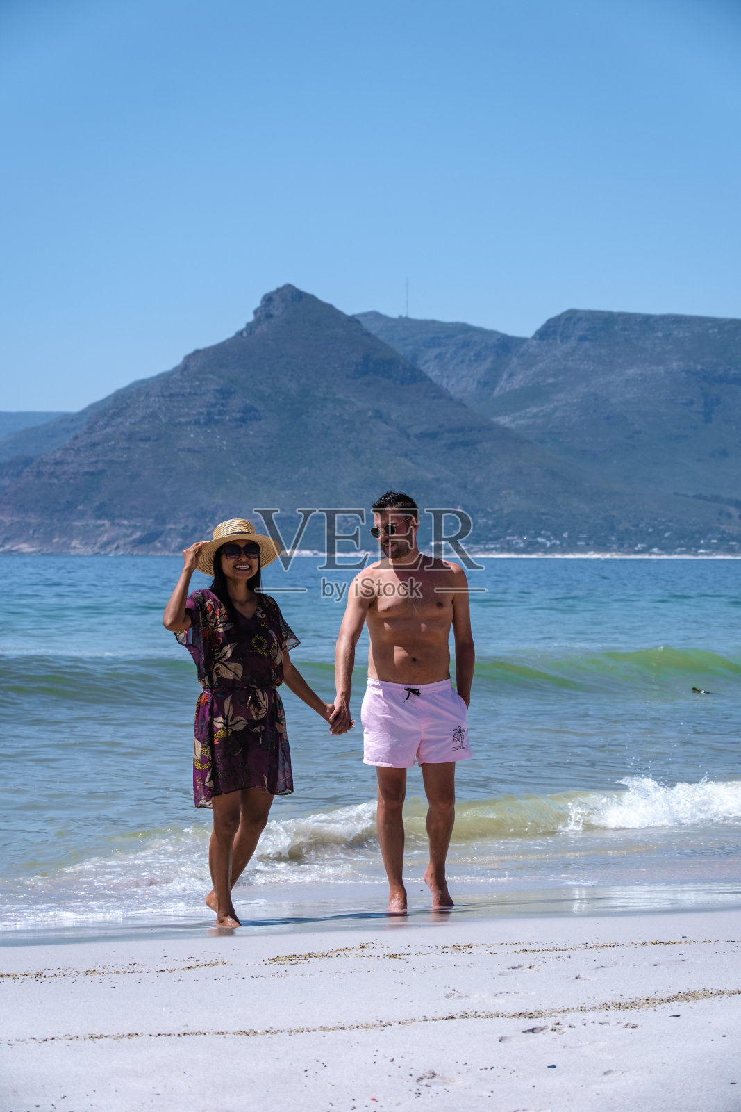 科梅特杰公共海滩南非开普敦，科梅特杰的白色海滩和蓝色海洋照片摄影图片