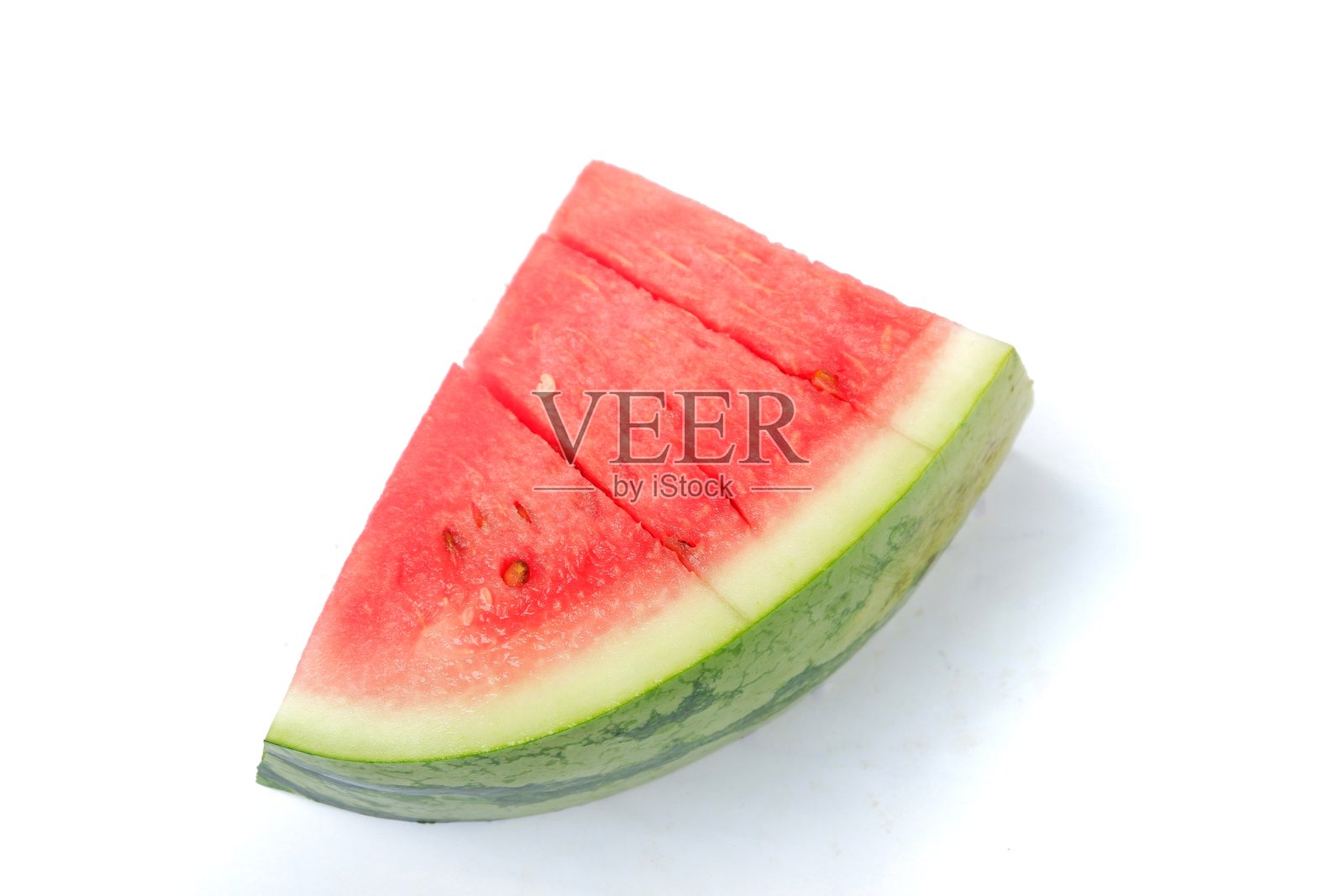 新鲜的西瓜片孤立在白色的背景照片摄影图片