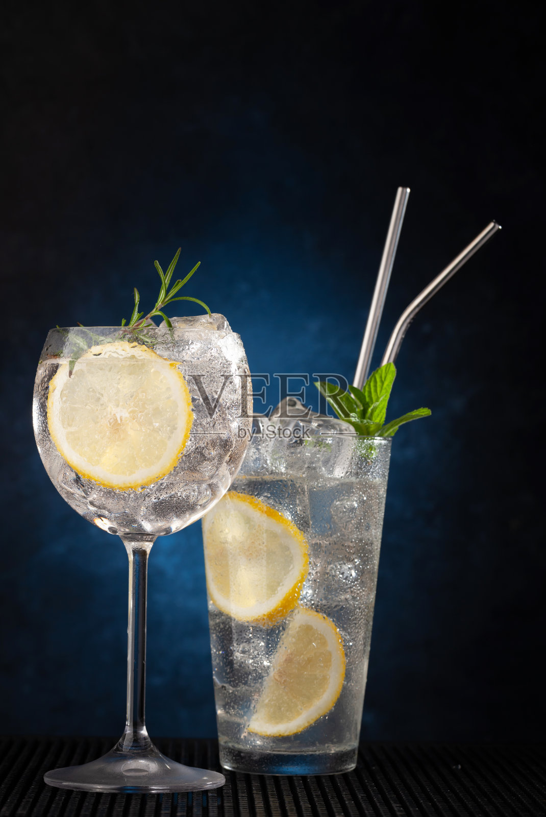 杜松子酒主音鸡尾酒照片摄影图片