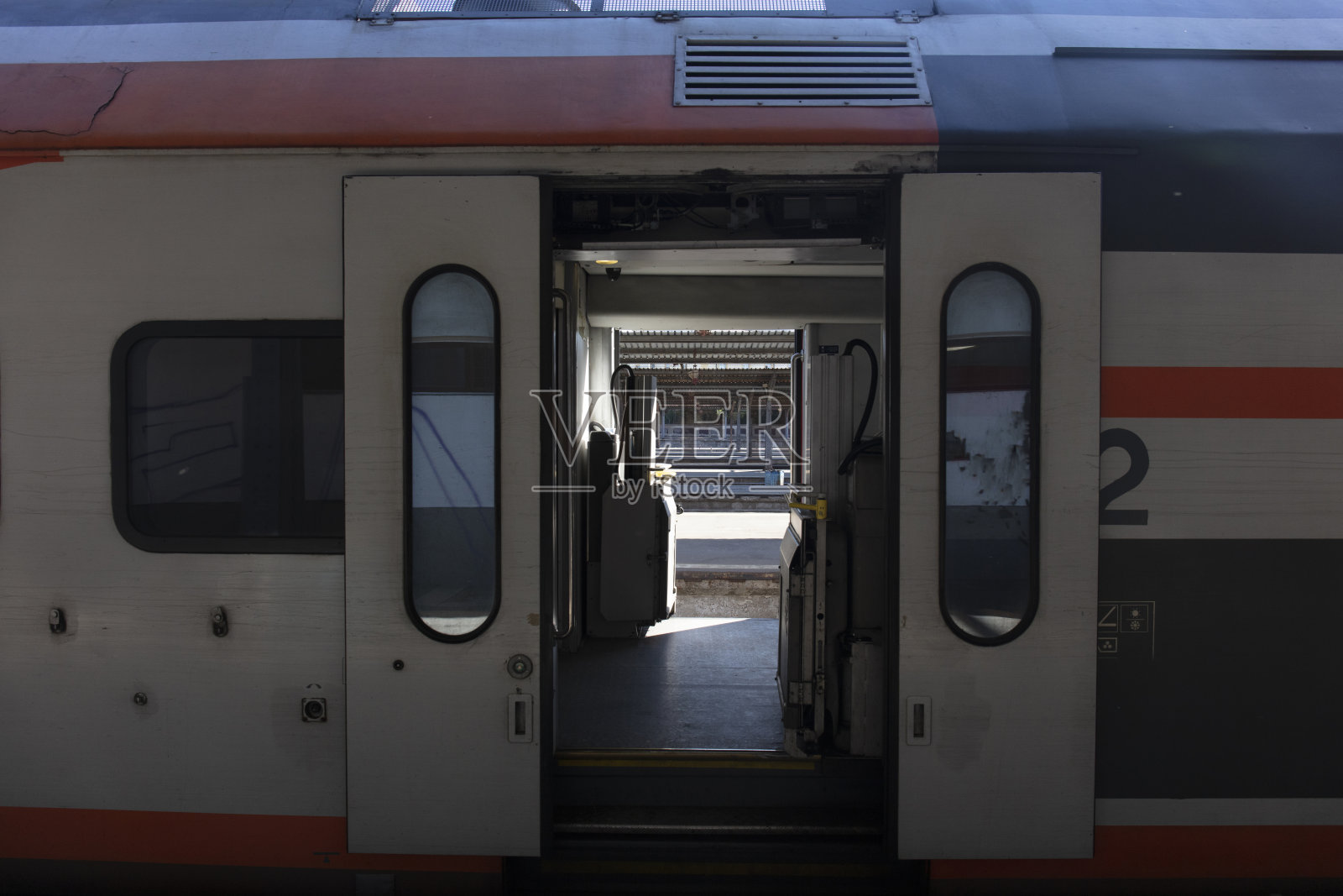 罗马尼亚布加勒斯特北火车站照片摄影图片