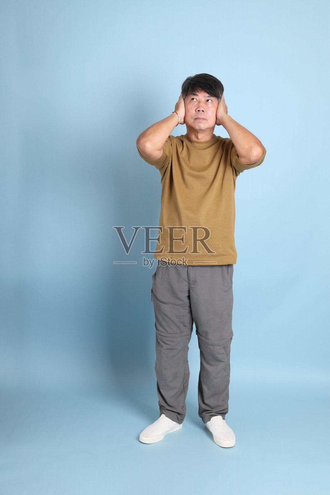 中年亚洲人照片摄影图片