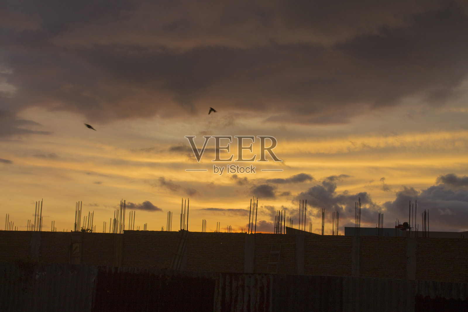 铁轮廓照片摄影图片