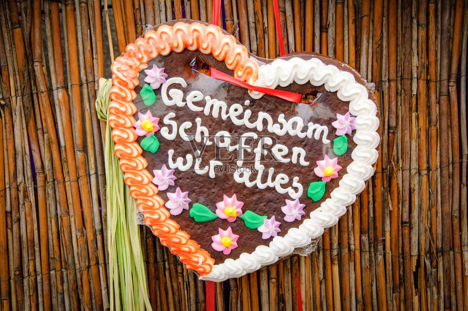 姜饼心配德语文字照片摄影图片