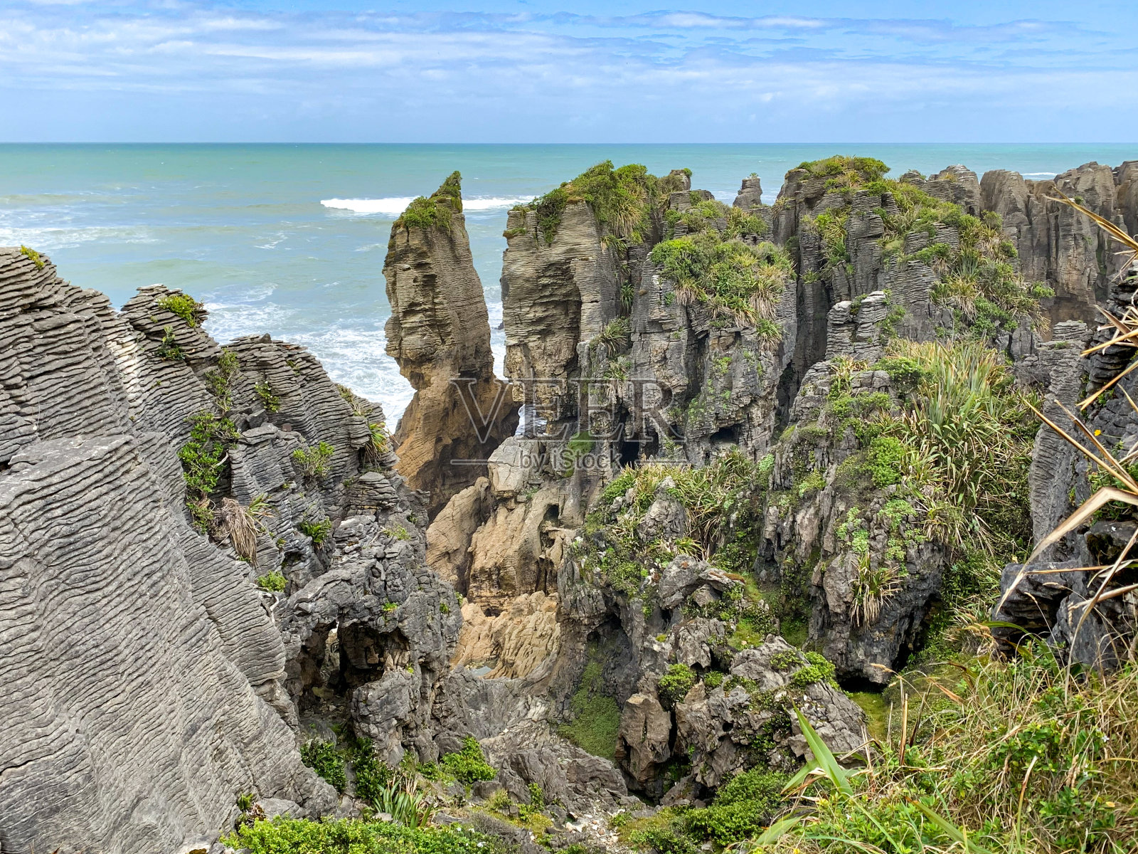 Punakaiki煎饼石和喷水道，狗仔国家公园，新西兰照片摄影图片