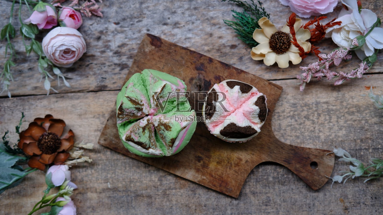 玫瑰蒸海绵，印尼蒸糕照片摄影图片