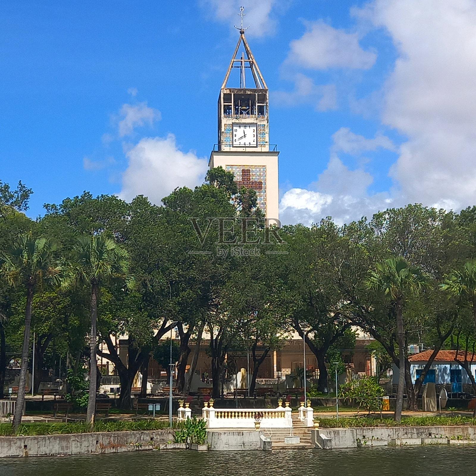 教堂的钟照片摄影图片