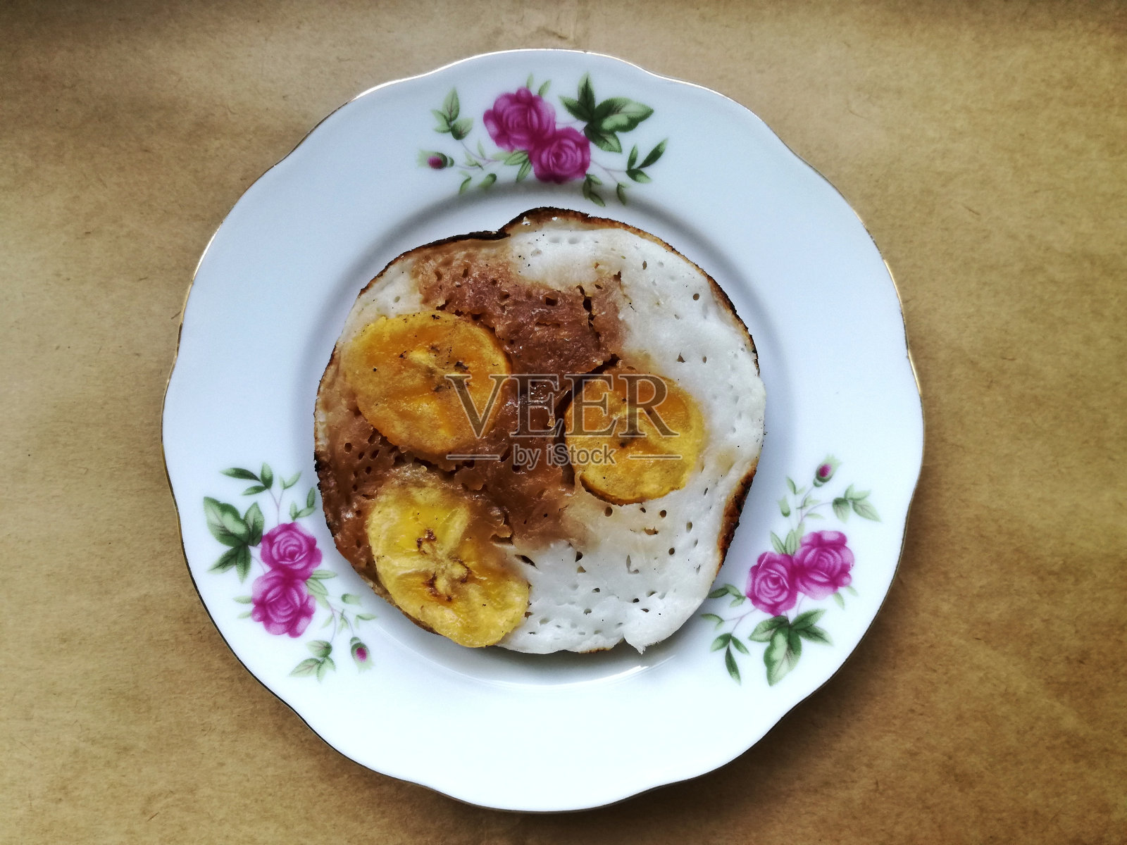 传统的煎饼。照片摄影图片