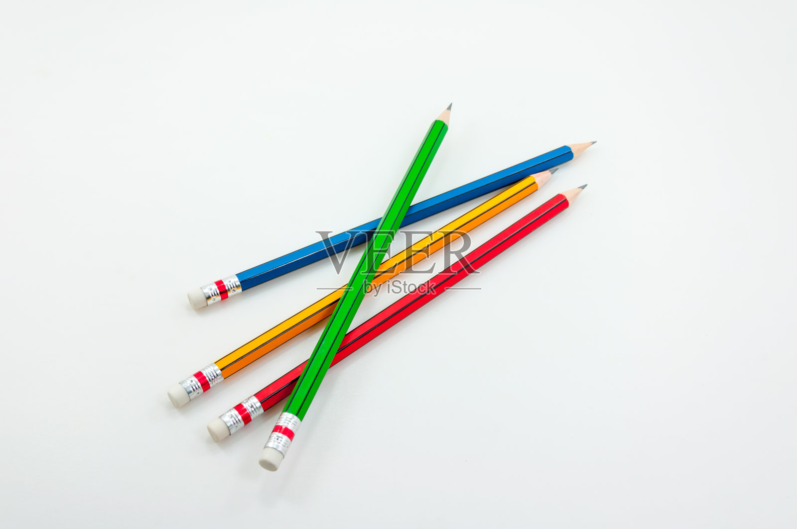 彩色铅笔在白色背景上书写文字的力量照片摄影图片