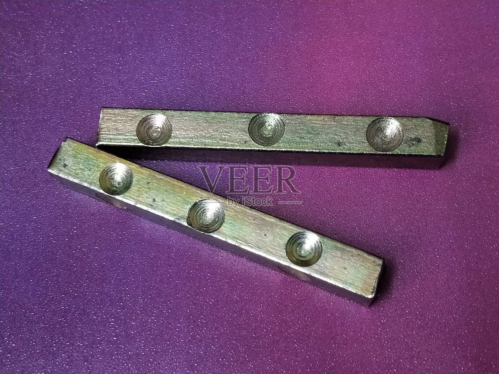 印第安金属骰子过去常玩室内游戏照片摄影图片