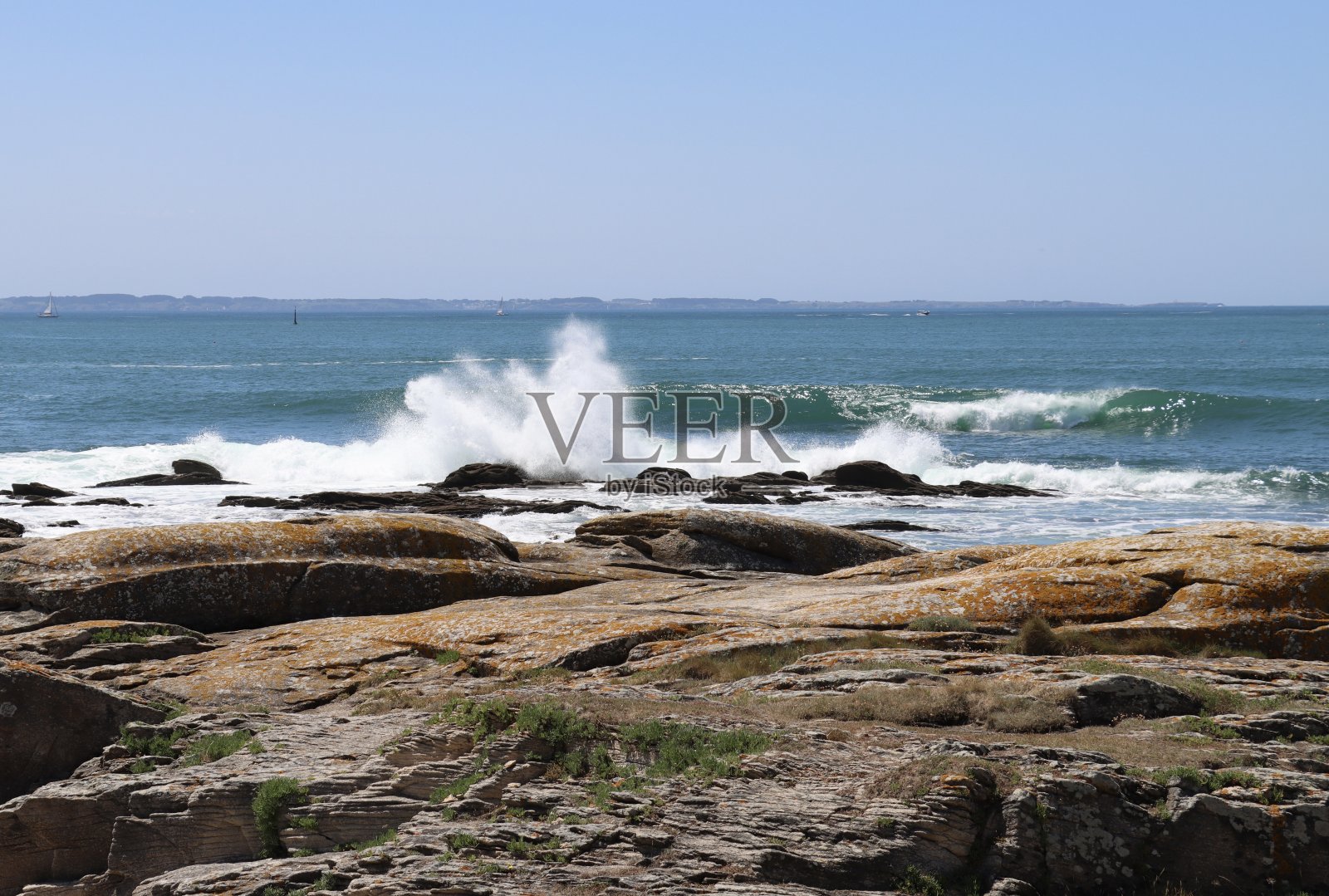 基伯龙海滩上的海浪照片摄影图片