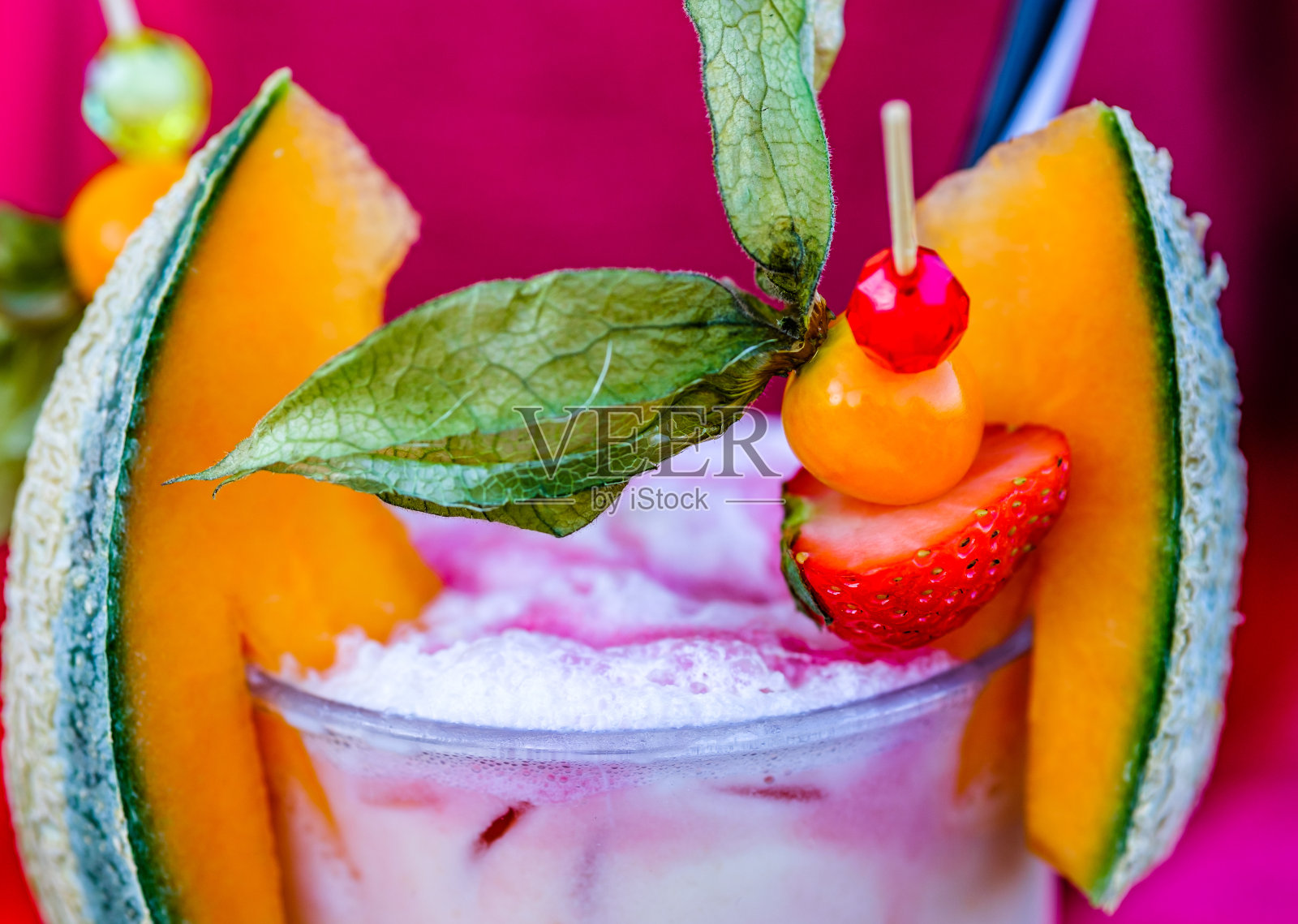 典型的夏季饮料在玻璃杯中照片摄影图片