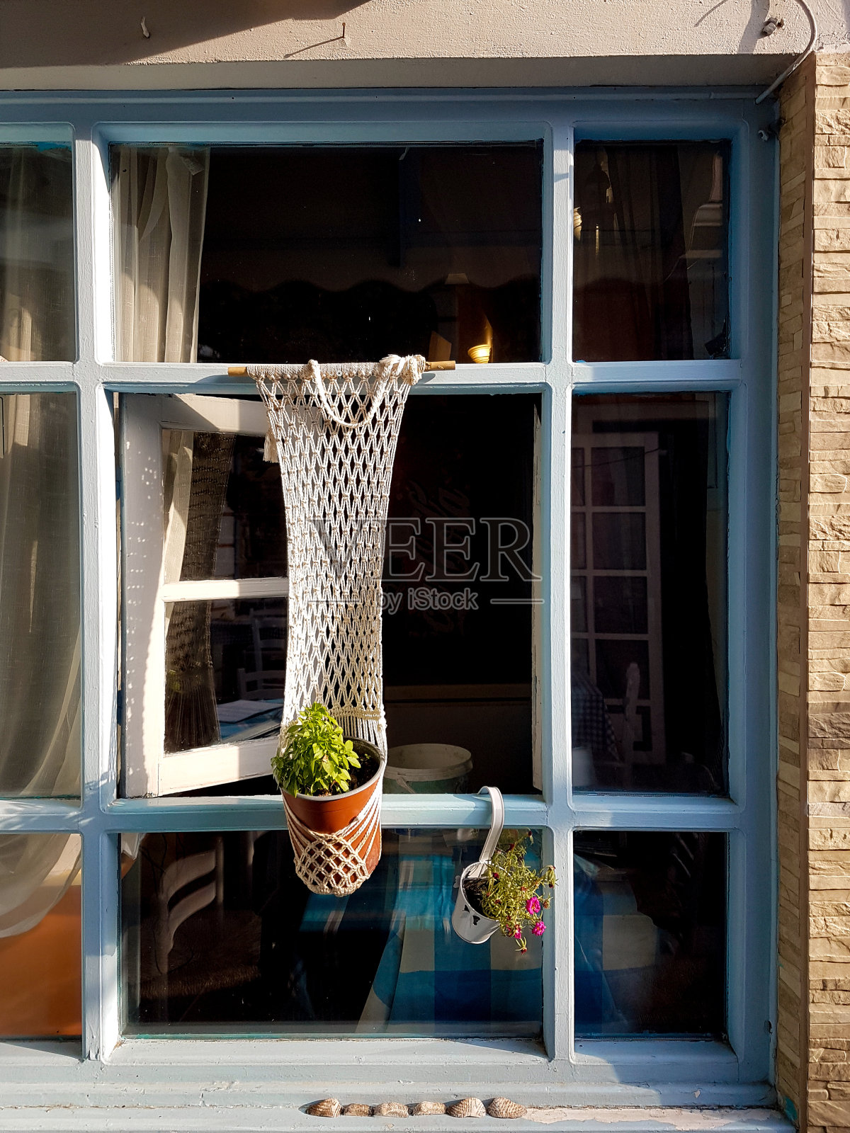 夏日午后的普雷韦扎城希腊小巷餐厅照片摄影图片