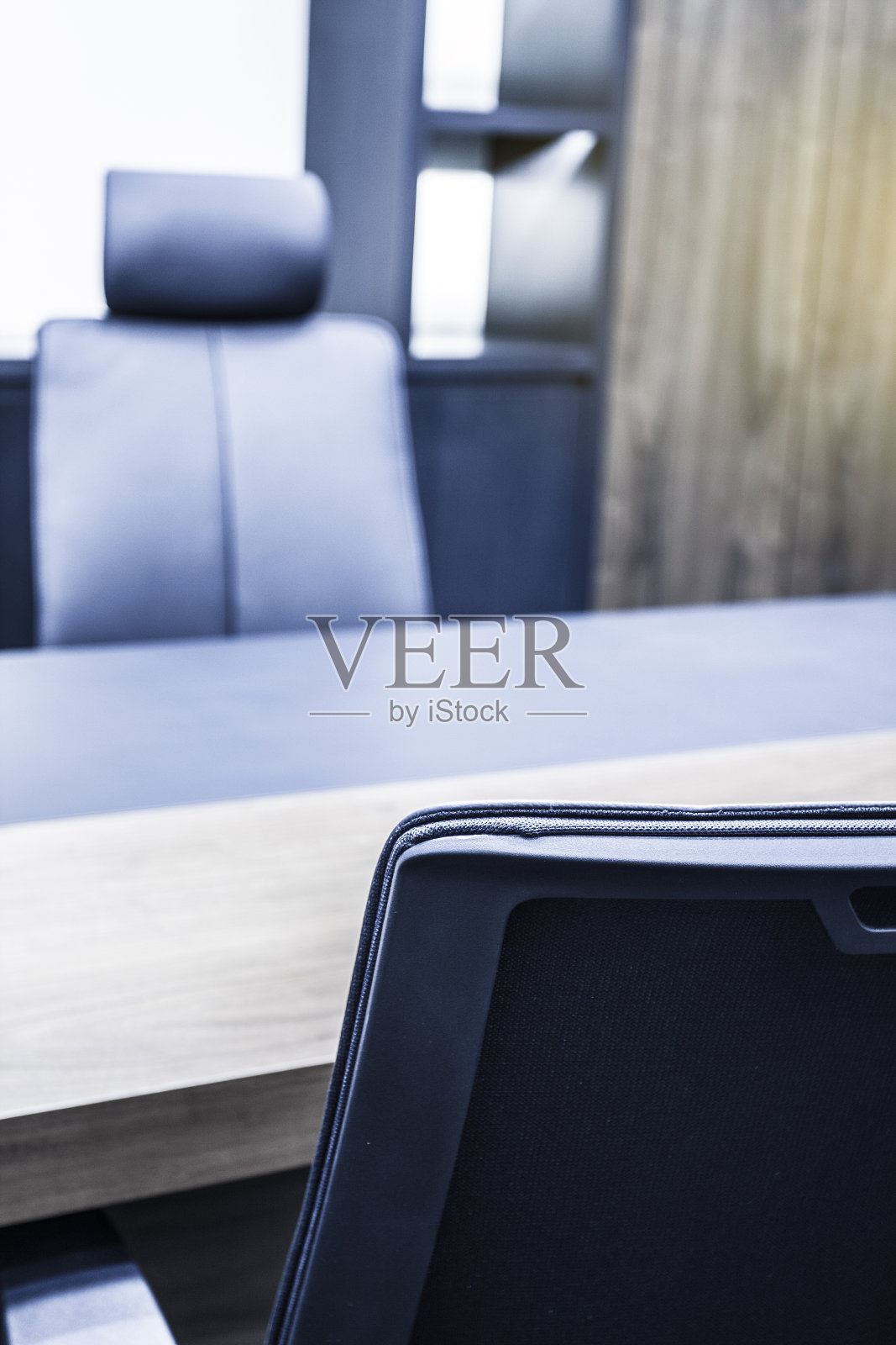 正式谈话前经理办公室的空位子照片摄影图片