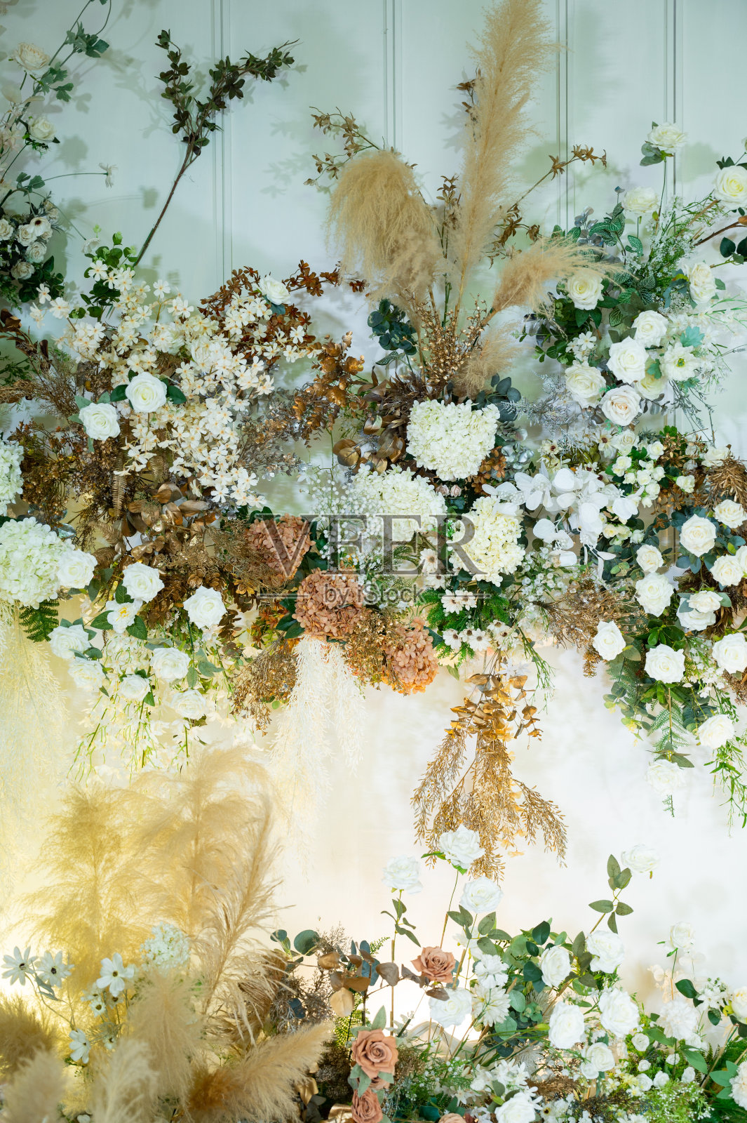 婚礼花卉背景，五彩缤纷的背景，新鲜的玫瑰，一束花照片摄影图片