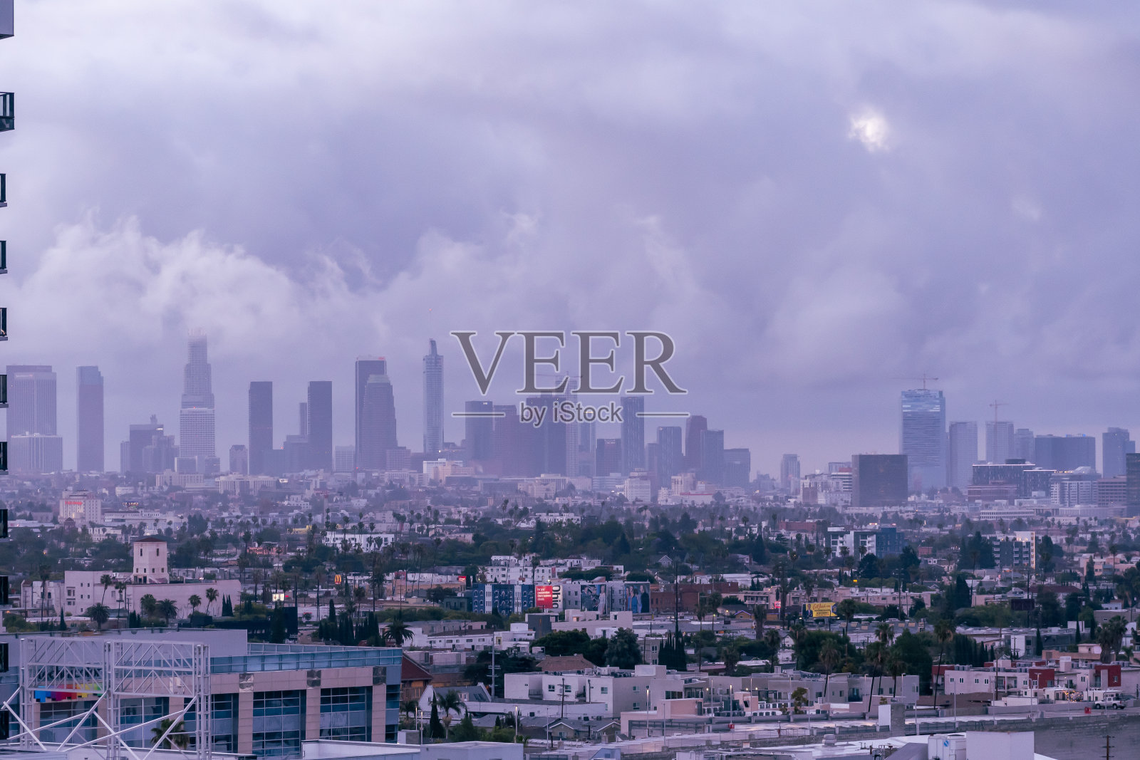 日出时分洛杉矶市区的天际线照片摄影图片