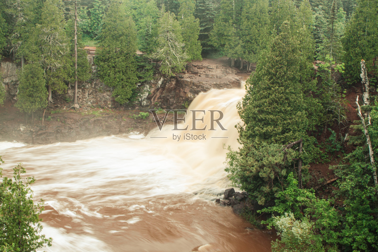 明尼苏达北岸的瀑布照片摄影图片