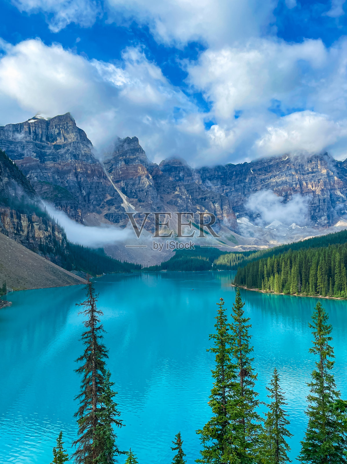 加拿大班夫国家公园梦莲湖照片摄影图片