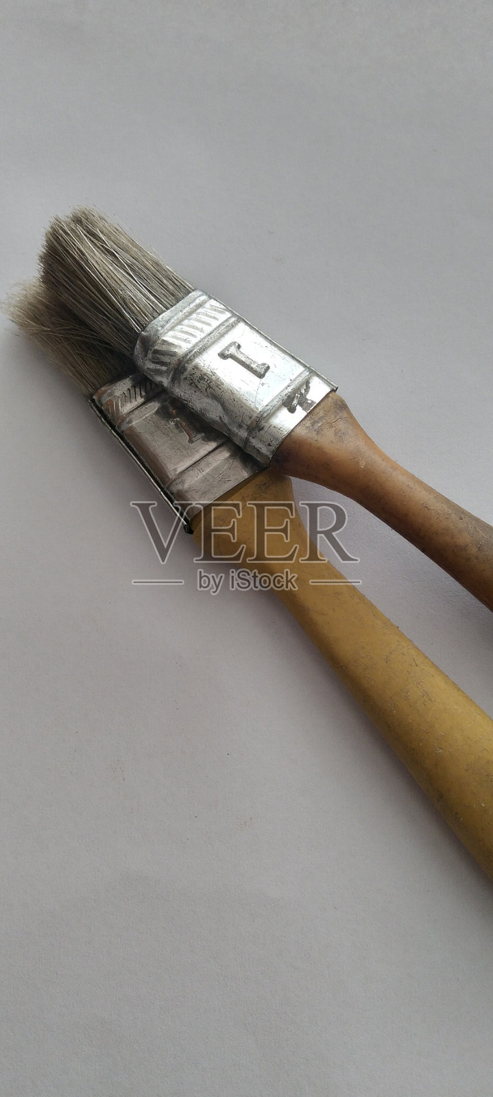 旧用画笔，白色底色照片摄影图片