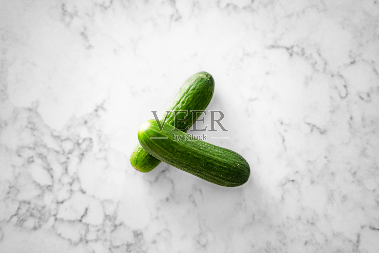 一对小黄瓜照片摄影图片