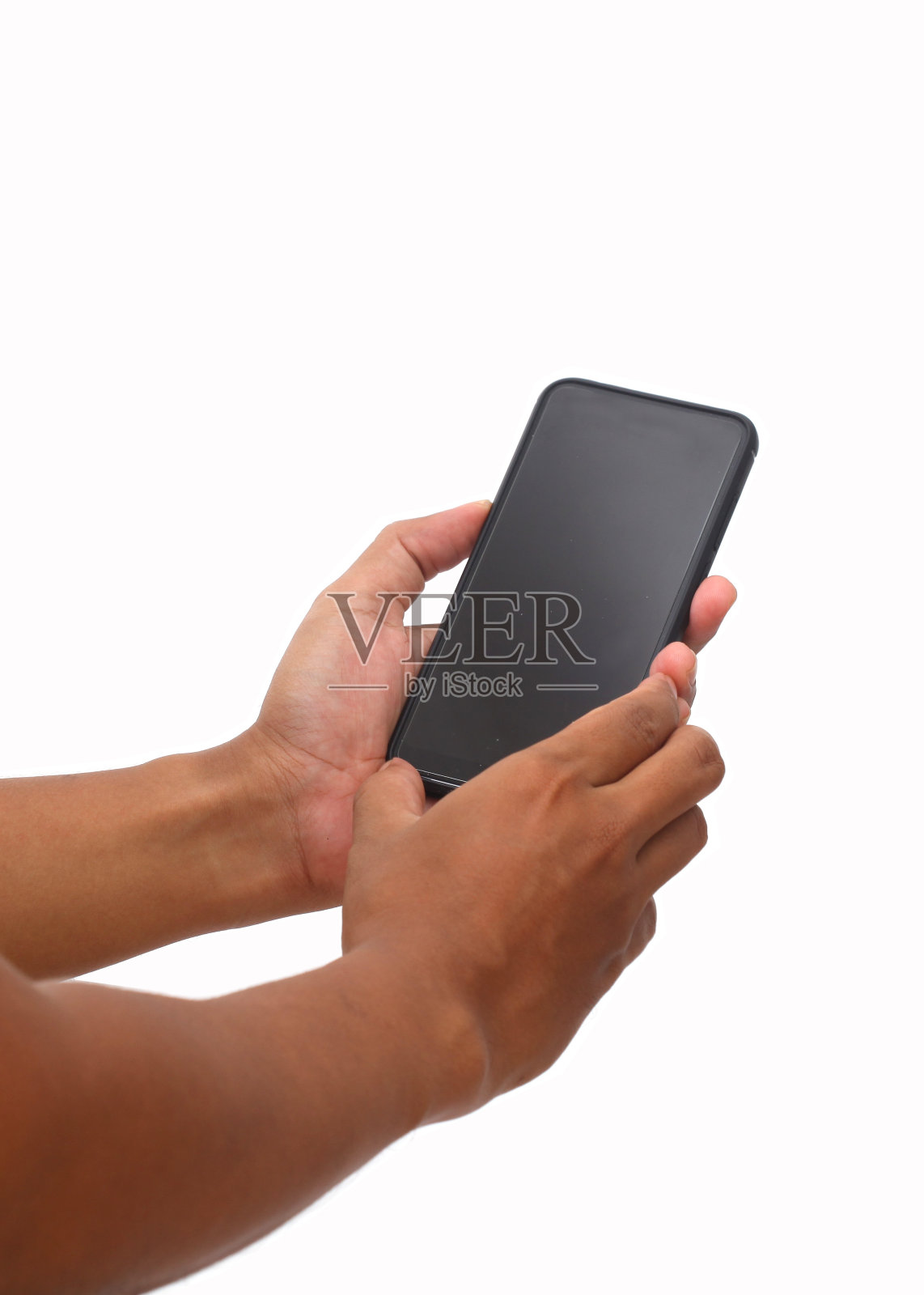 男人的手拿着黑色智能手机的黑屏和现代无框设计。孤立在白色背景。照片摄影图片