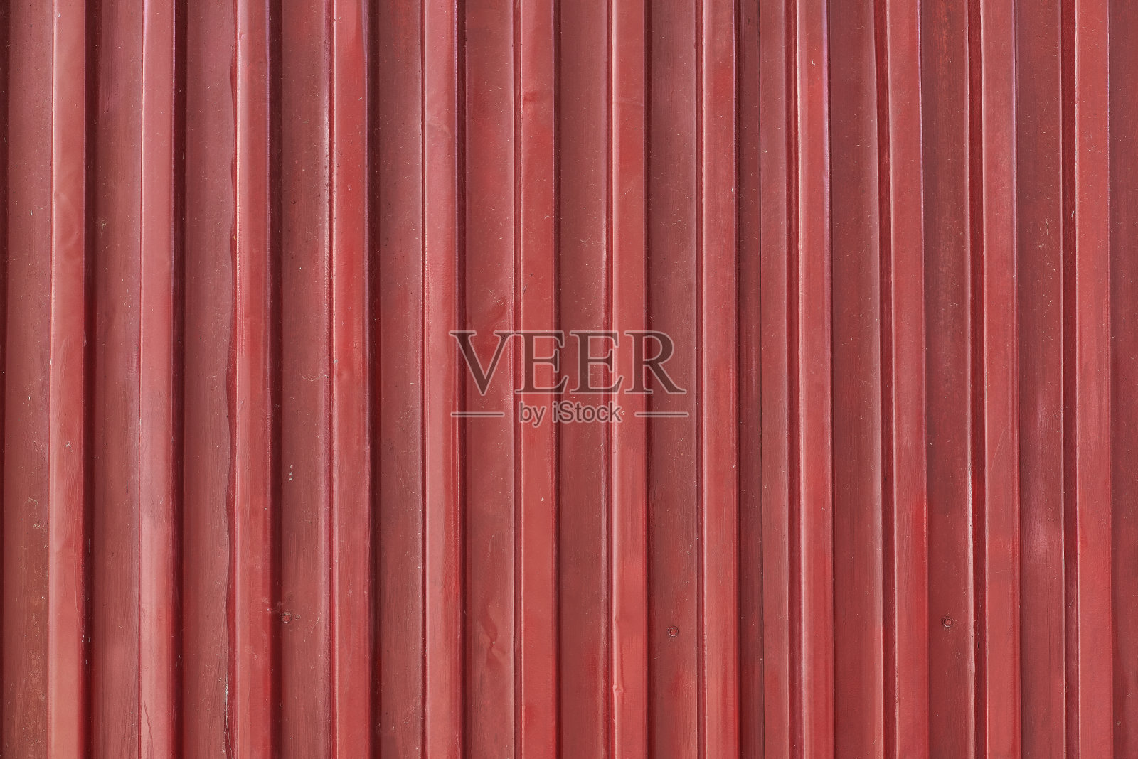 淘汰老化的金属钢板墙平面纹理背景屋顶车库门建设概念来自索菲亚，保加利亚，东欧照片摄影图片