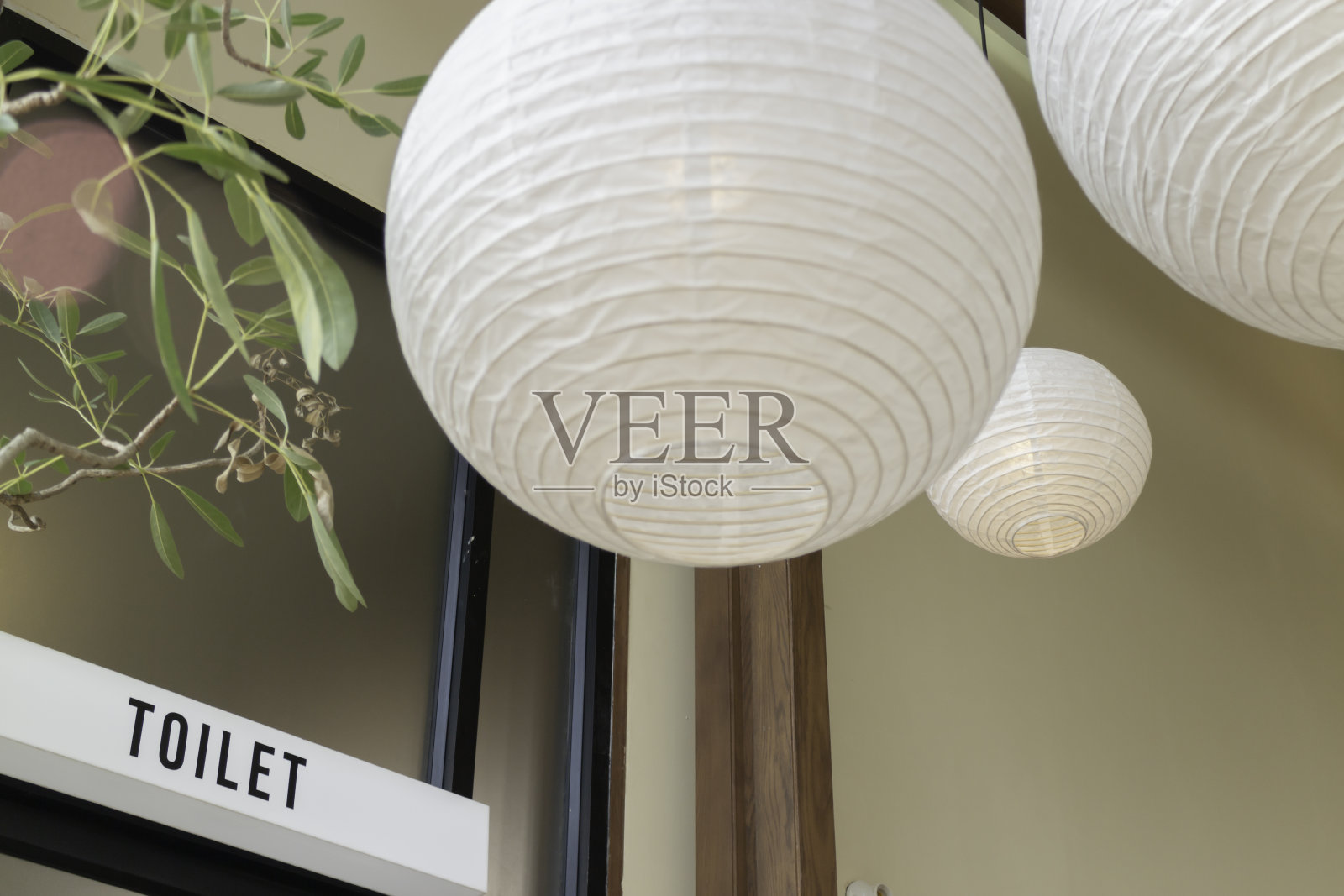 咖啡店的简约风格装修照片摄影图片