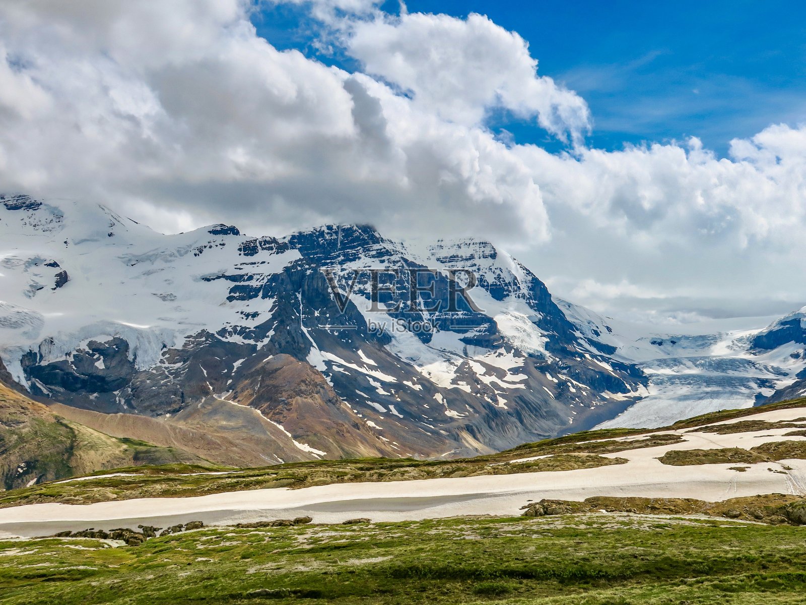 加拿大落基山脉贾斯珀国家公园壮丽山景照片摄影图片