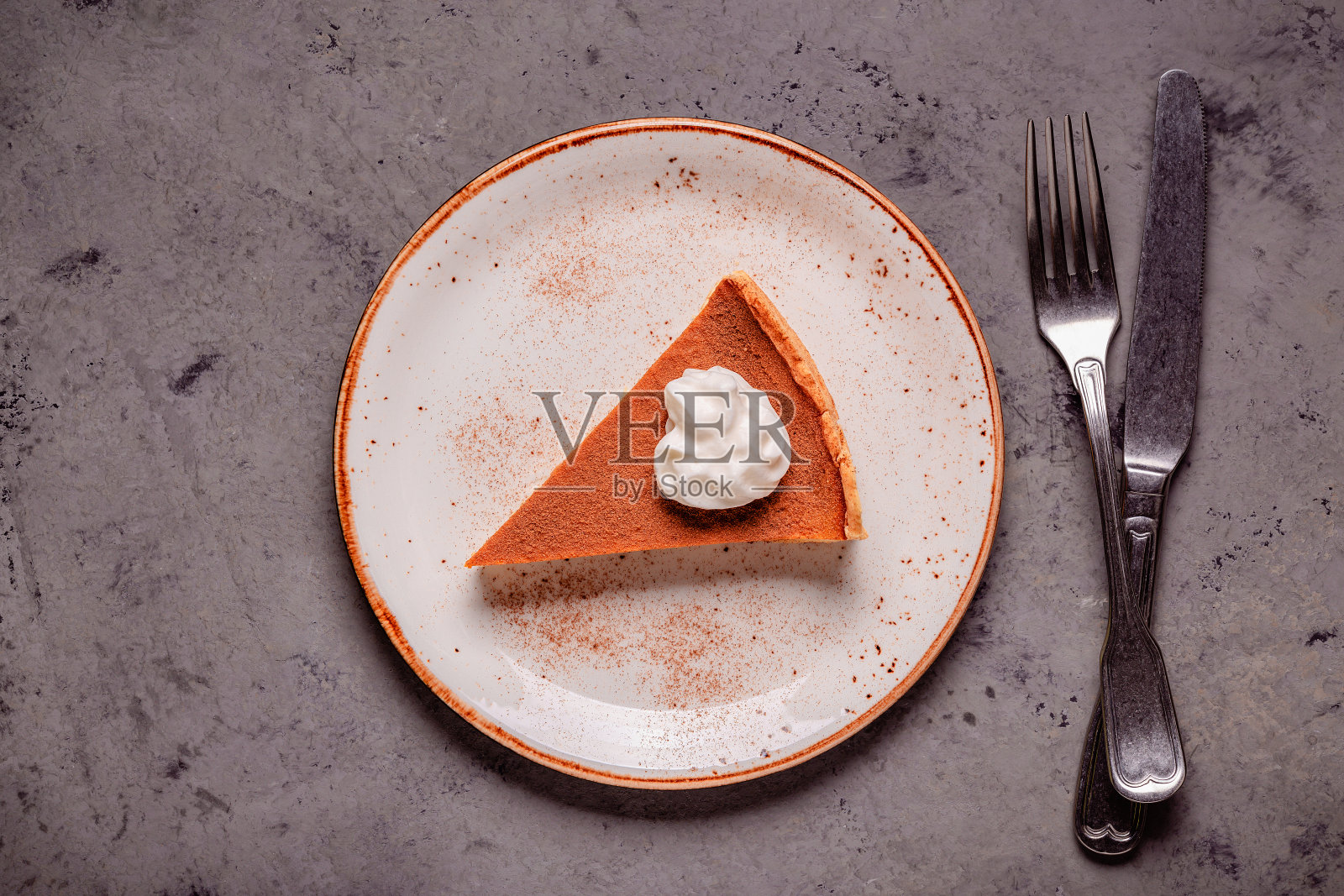 可食用的感恩节自制南瓜派照片摄影图片