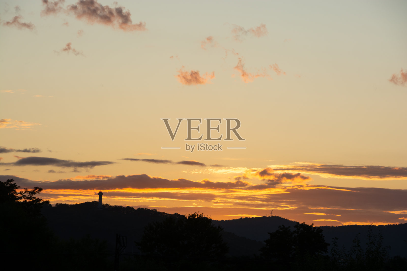 美丽的黄昏天空和云彩照片摄影图片