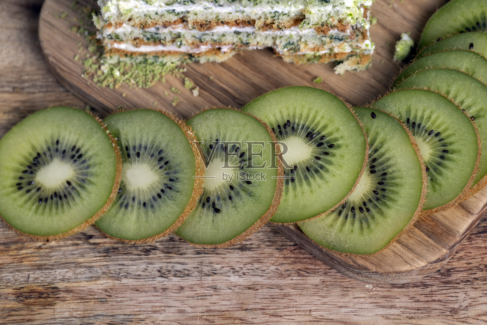 鲜甜绿色猕猴桃切片蛋糕照片摄影图片
