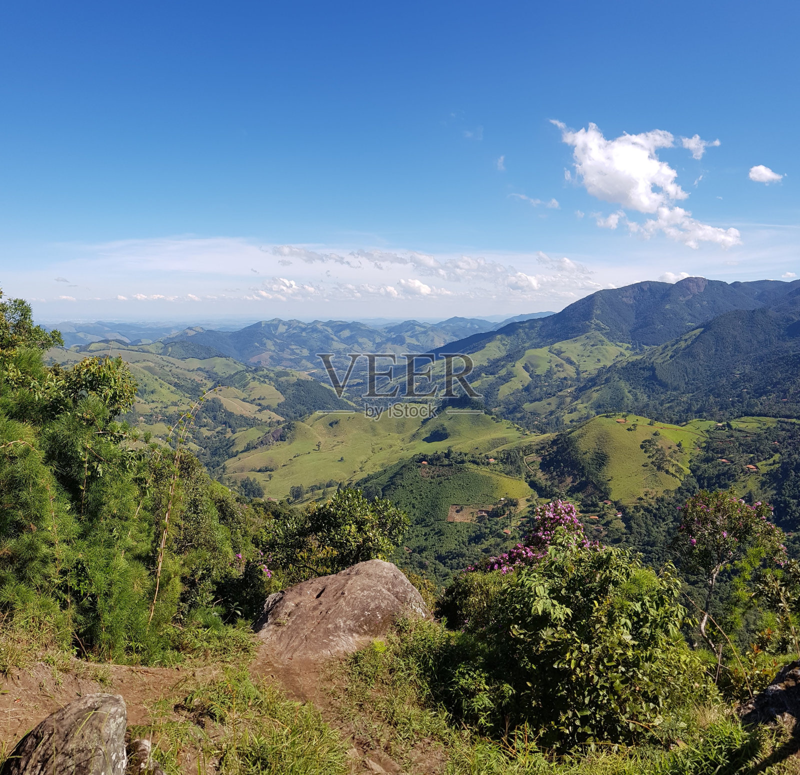 美丽的背景之间的山脉和森林的国家大小照片摄影图片