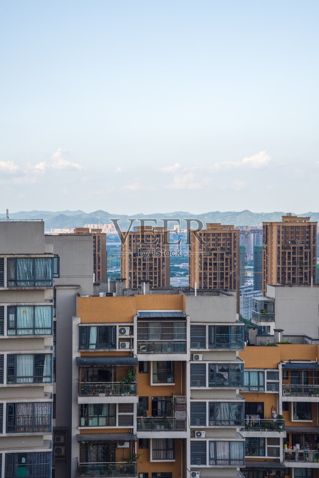 黄昏的现代城市照片摄影图片