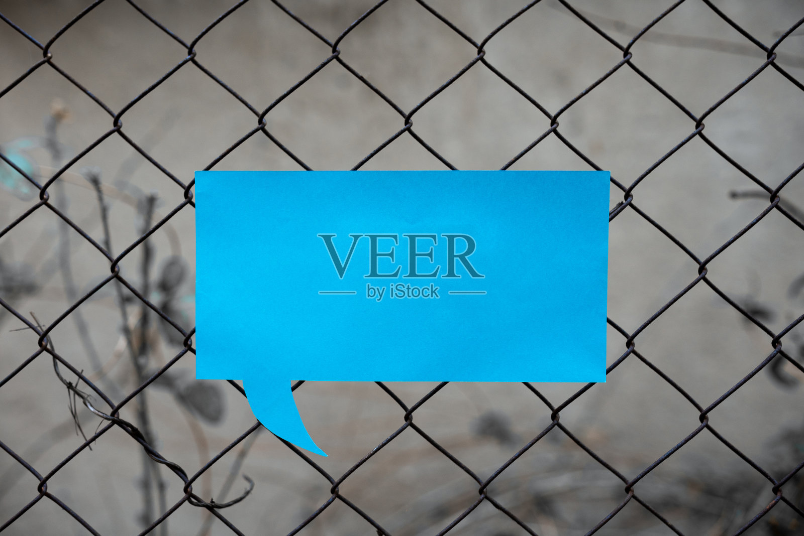 把重要信息放在网络前面的语音泡泡。带有重要公告的对话膨胀。文本框中显示最近的消息。照片摄影图片