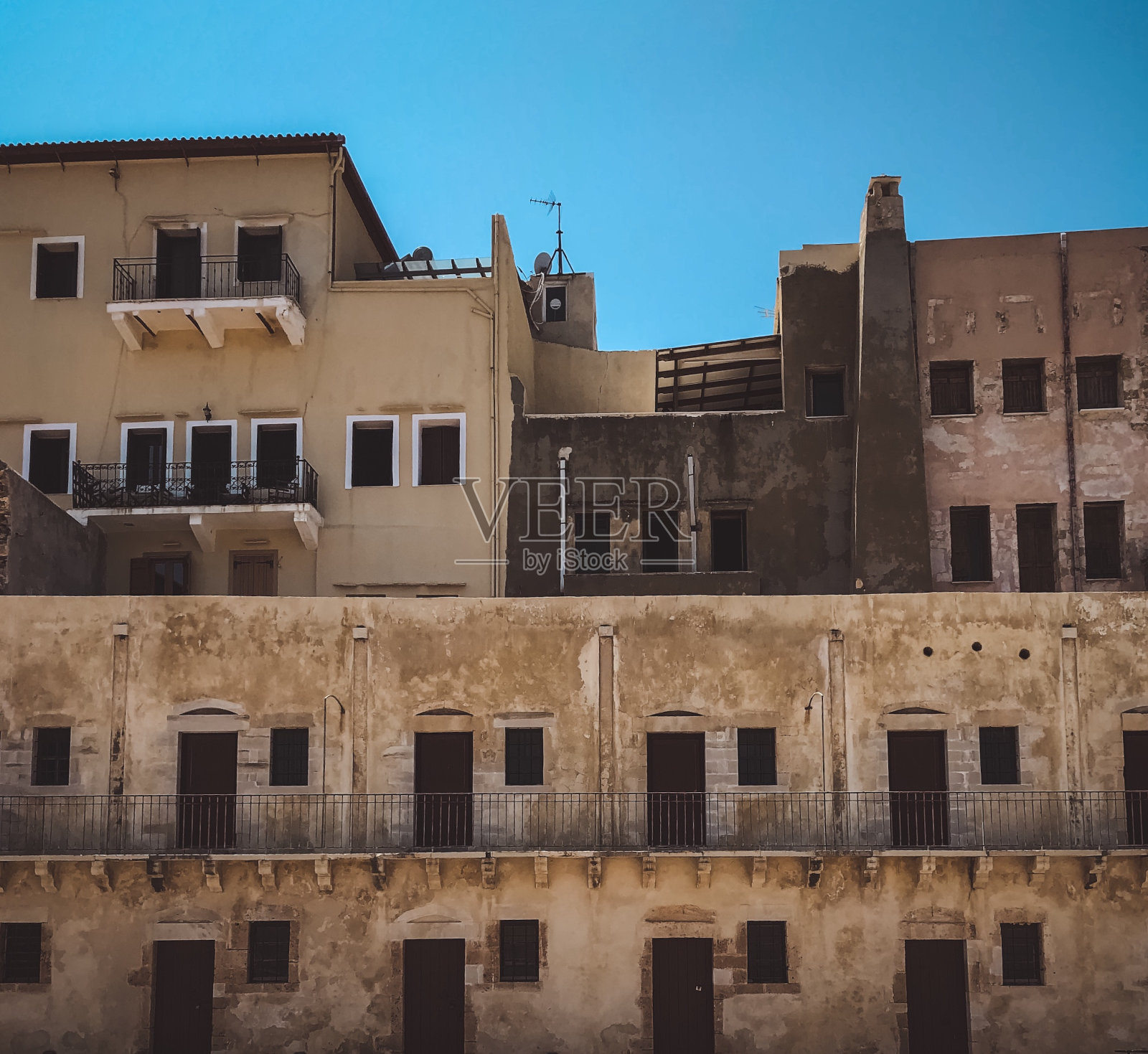 老房子复杂照片摄影图片