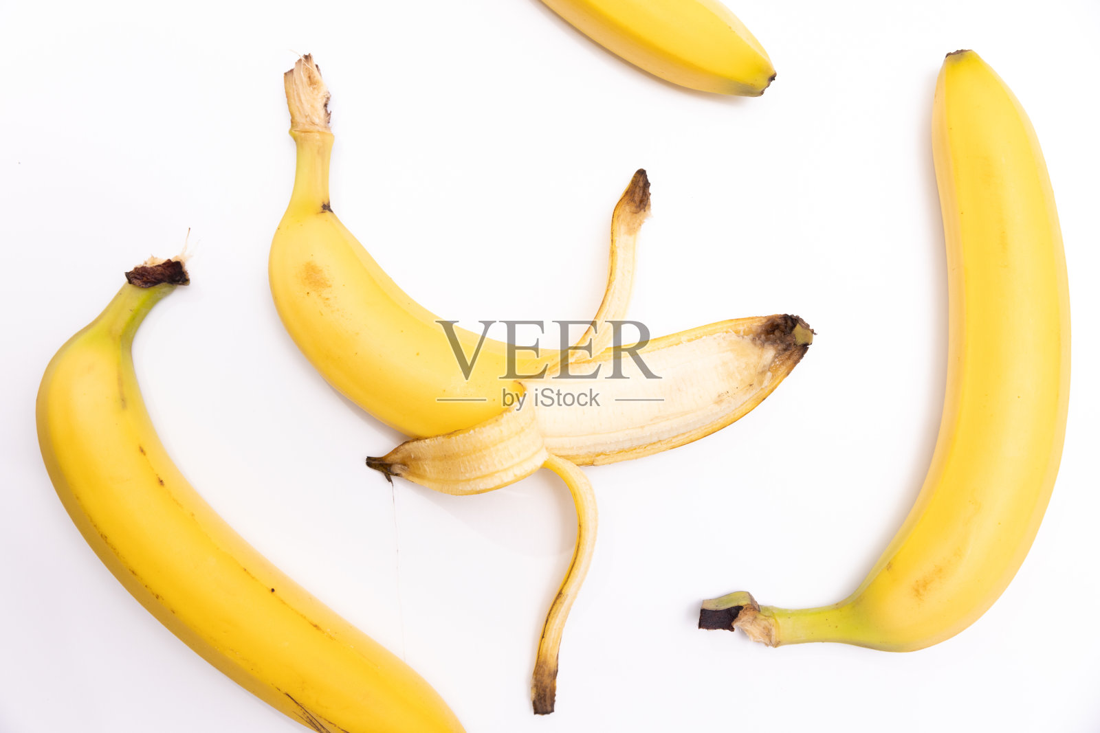 白色背景上的香蕉照片摄影图片