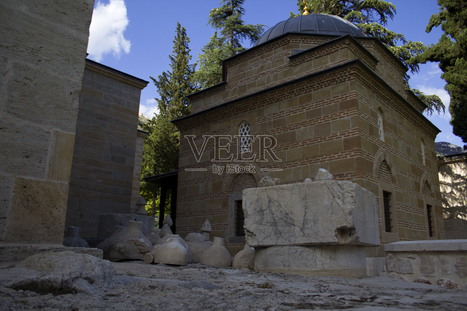 墓葬纪念碑和古色古香的形石照片摄影图片