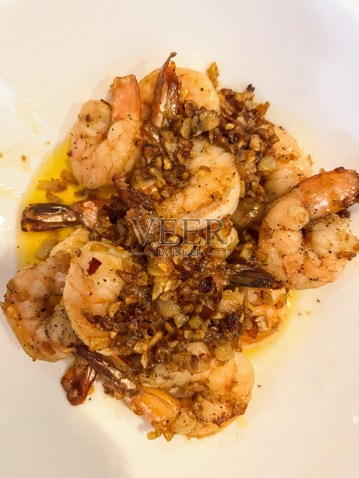 辣椒蒜蓉奶油虾照片摄影图片