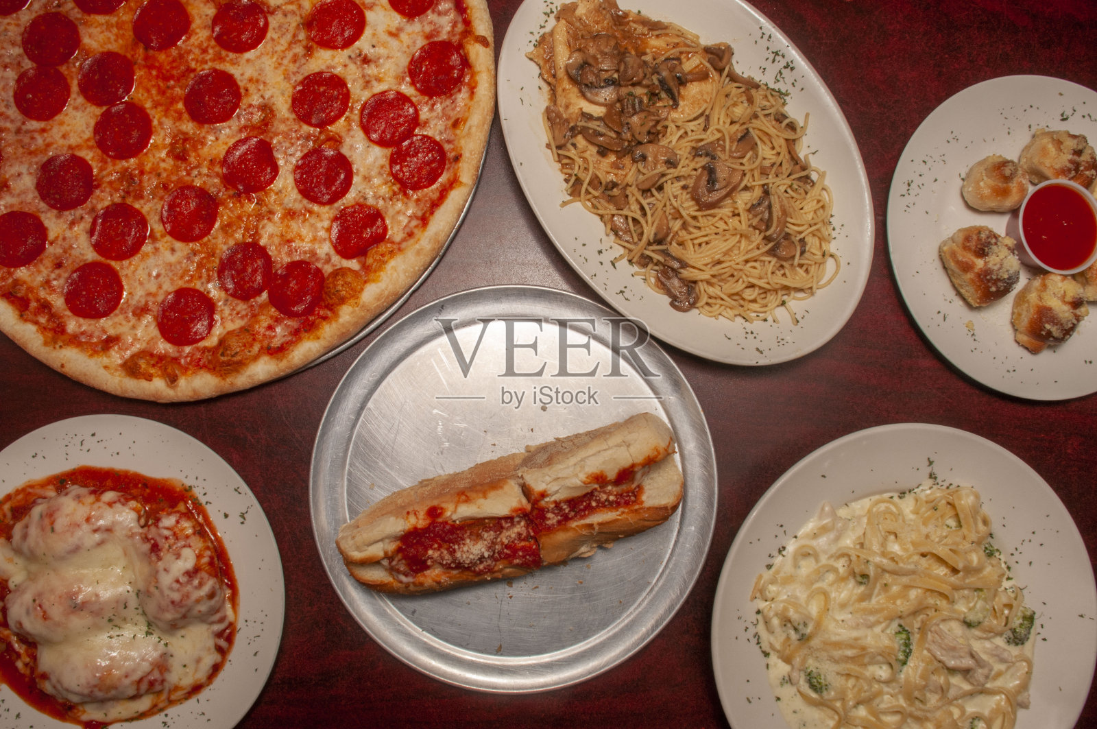 美味的意大利菜照片摄影图片