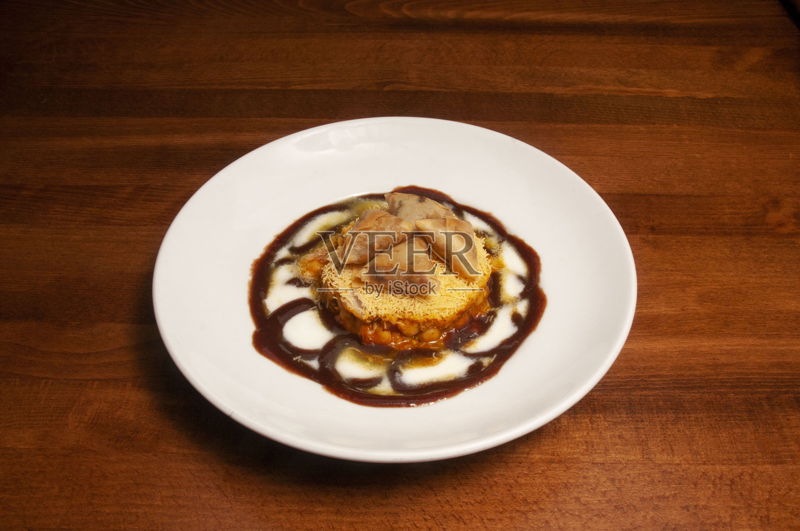 美味的萨摩萨查特照片摄影图片