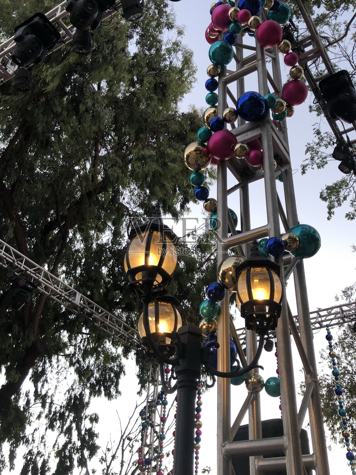 狂欢节的灯柱照片摄影图片