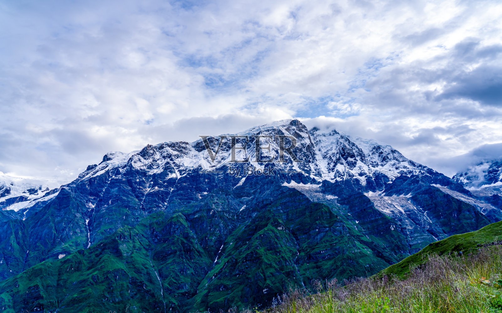 安纳普尔纳峰山范围照片摄影图片